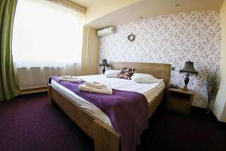 Отель Hotel Olimp Клуж-Напока Двухместный номер Делюкс с 1 кроватью-11